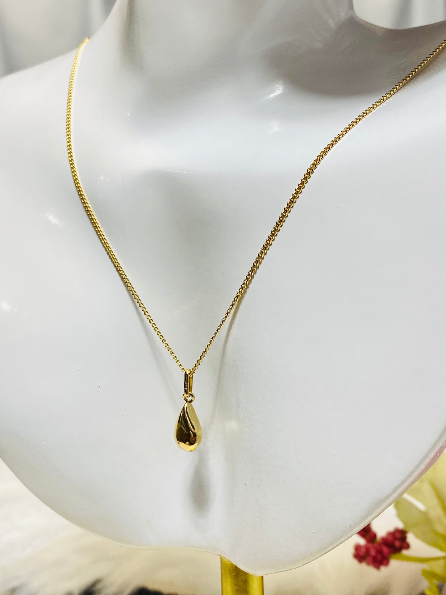 Teardrop Necklace 2DC K18