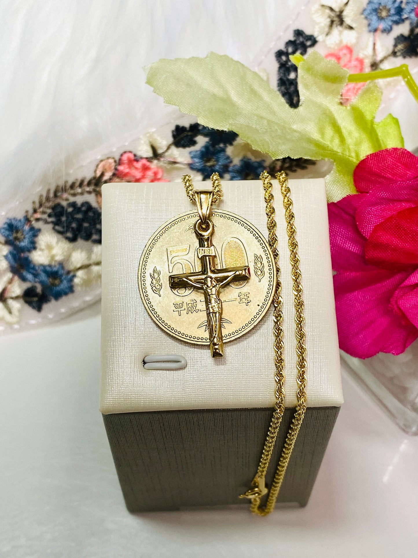 K18🇯🇵gold across Necklace For Men