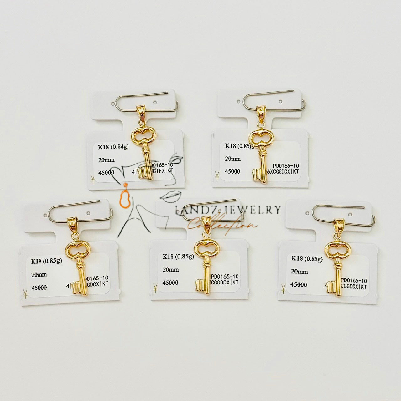 K18 Key Pendant Top
