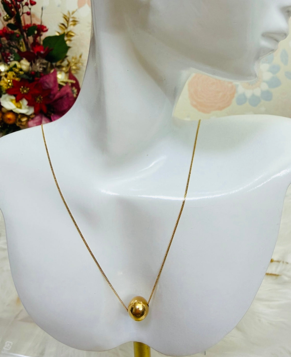 K18 Ball Necklace