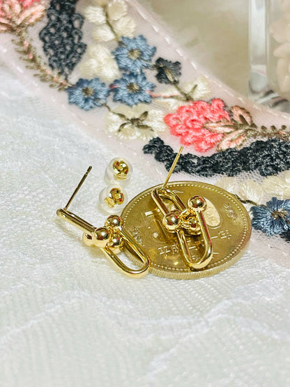 U-Shape Earrings K18 🇯🇵 Gold