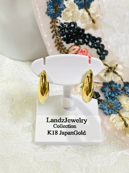 Brand New Huggy Earrings K18 🇯🇵 Gold